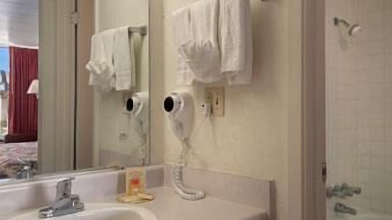 Photo of Bathroom in Okemah