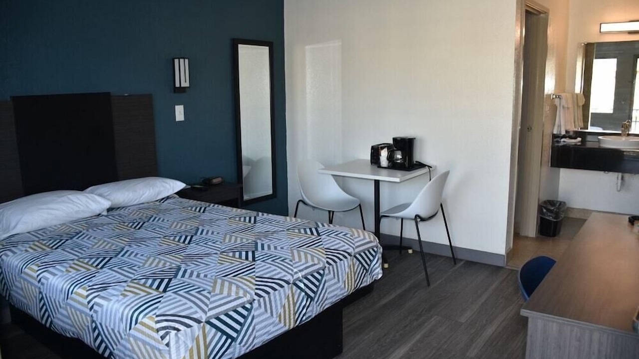 Photo of Bedroom in Grand Prairie