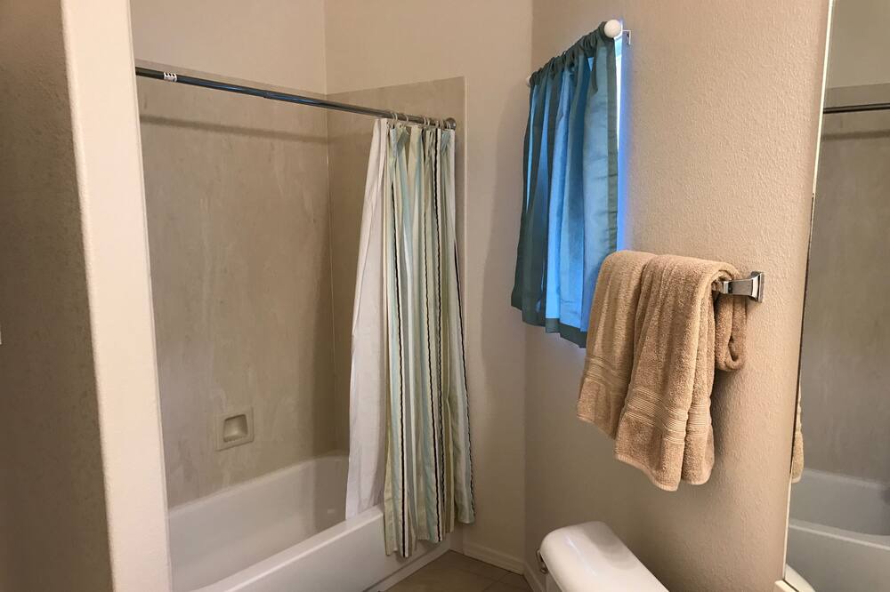 Photo of Bathroom in Heritage Hills