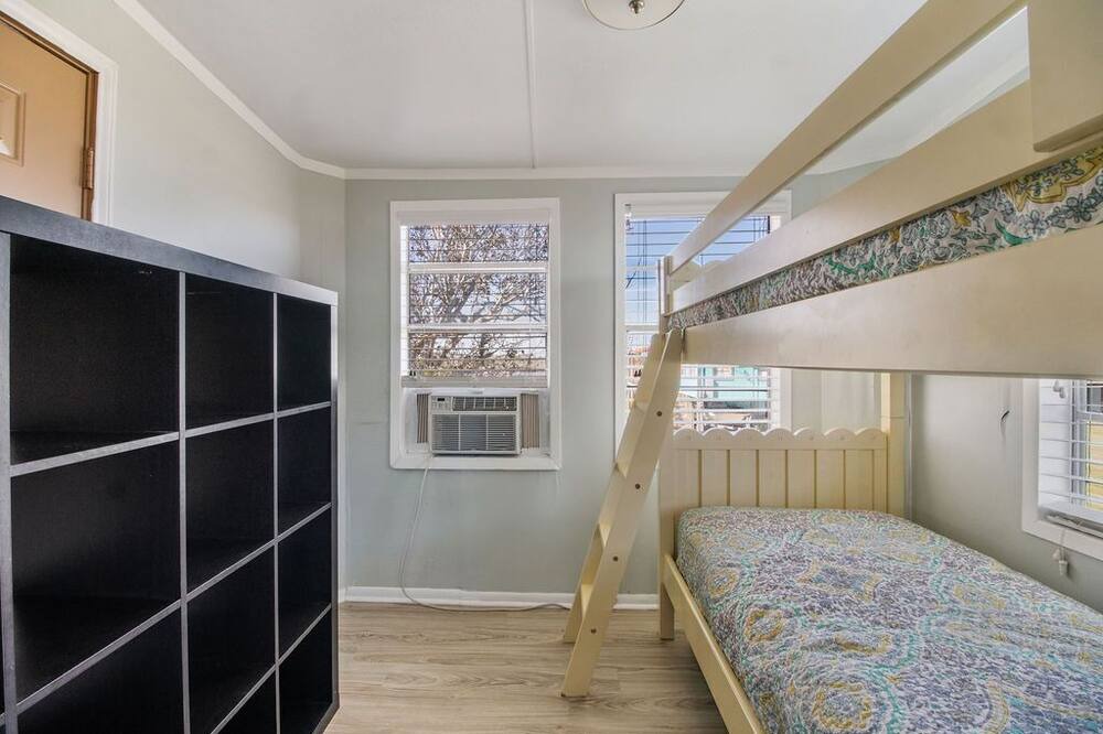 Photo of Bedroom in Cedar Lane