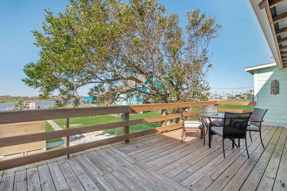 Photo of Patio Balcony in Cedar Lane