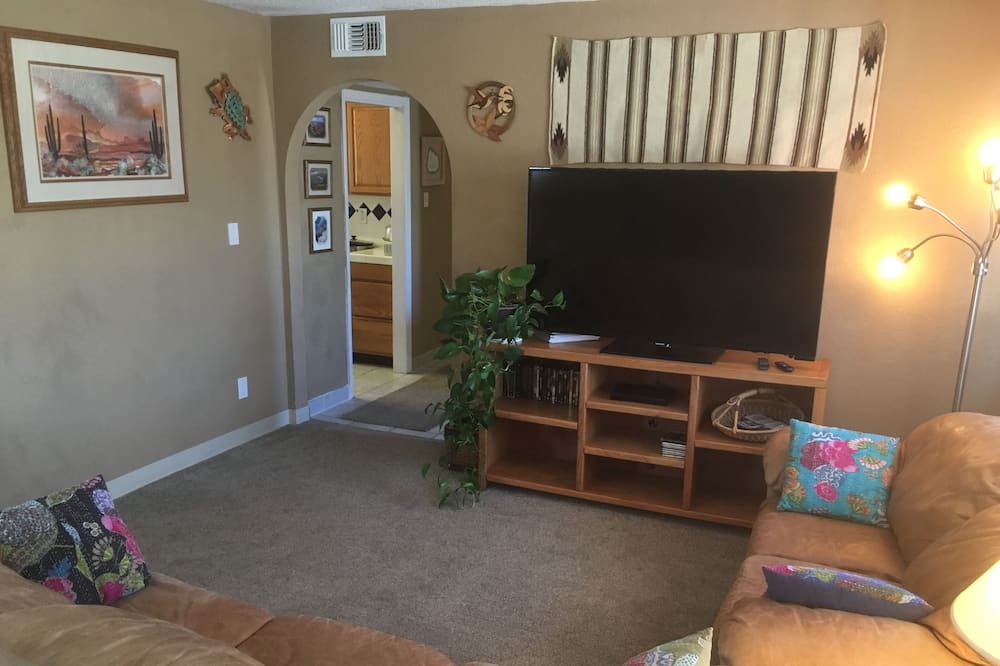 Photo of Bedroom in Mesilla Park