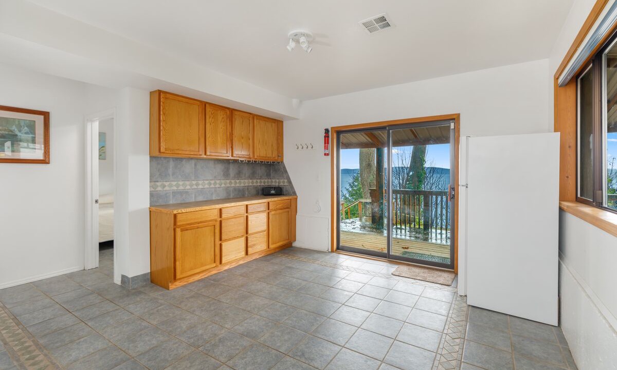 Photo of Kitchen in Brinnon