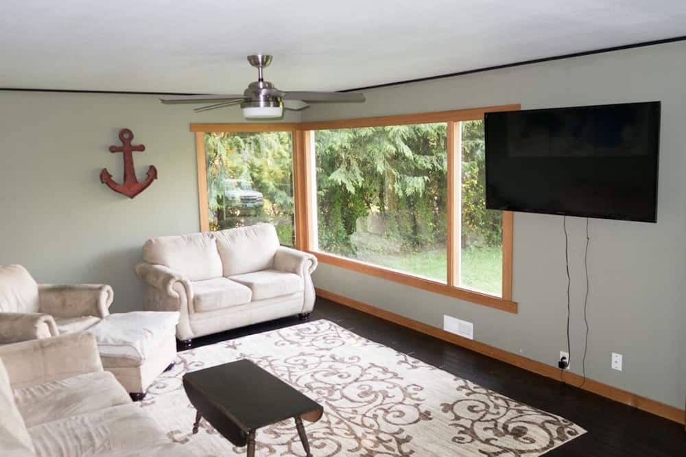 Photo of Livingroom in Astoria