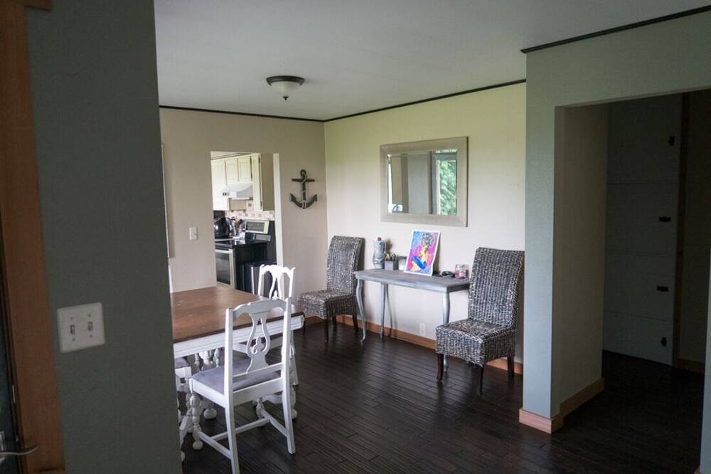 Photo of Livingroom in Astoria