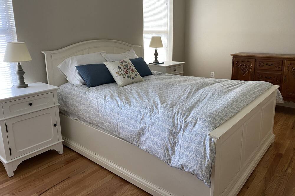 Photo of Bedroom in San Saba