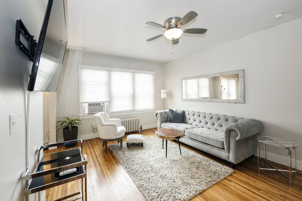 Photo of Livingroom in West Colfax