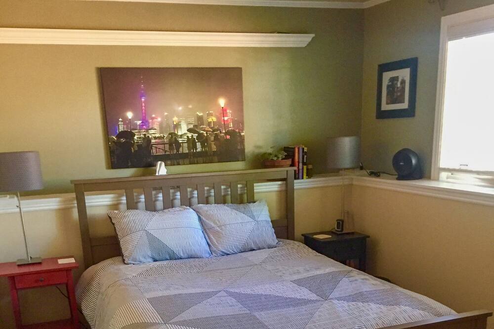 Photo of Bedroom in Walnut Grove