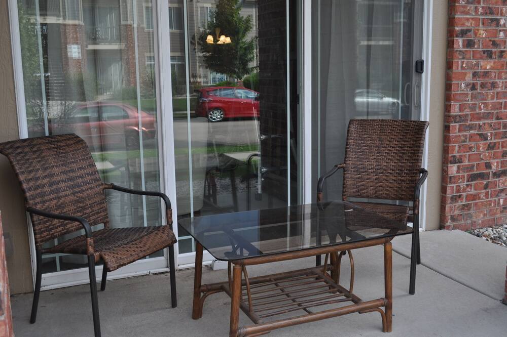 Photo of Patio Balcony in Side Hill