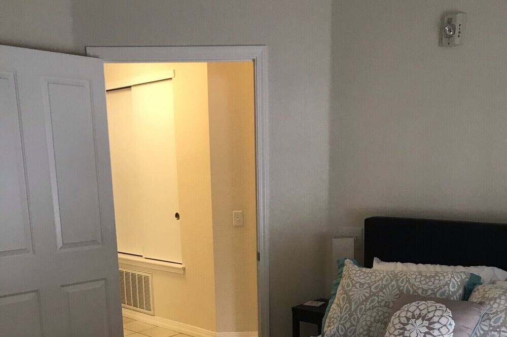 Photo of Bedroom in Side Hill