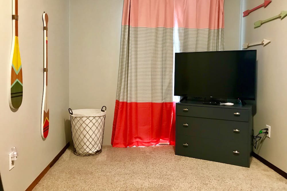 Photo of Bedroom in Pine Hollow