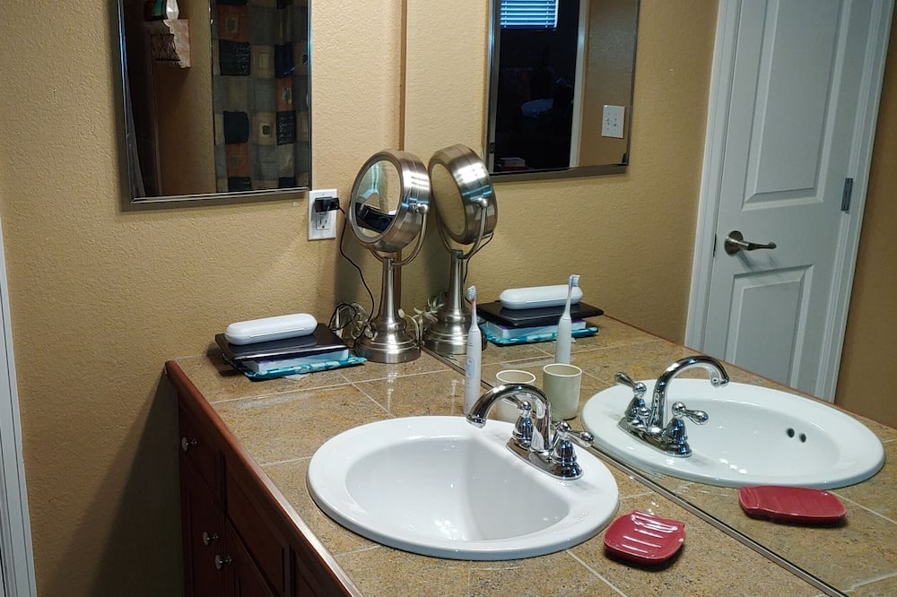 Photo of Bedroom in Vista Ridge