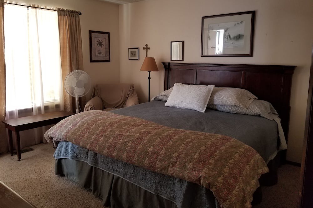 Photo of Bedroom in Evergreen