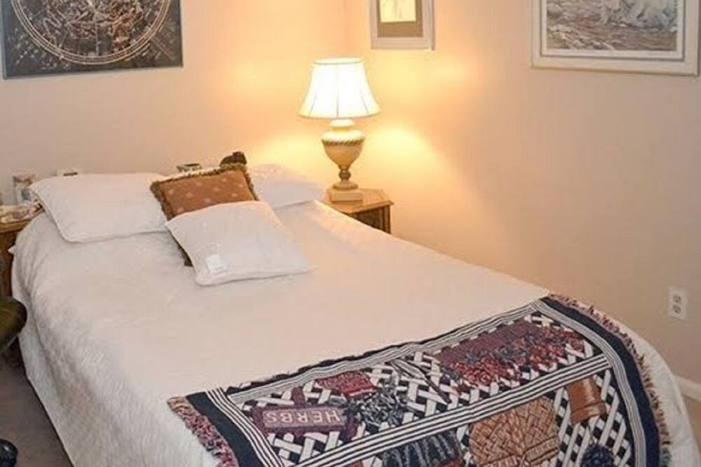 Photo of Bedroom in Cherry Creek