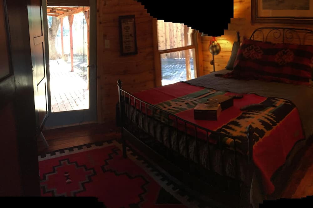 Photo of Bedroom in Mertzon