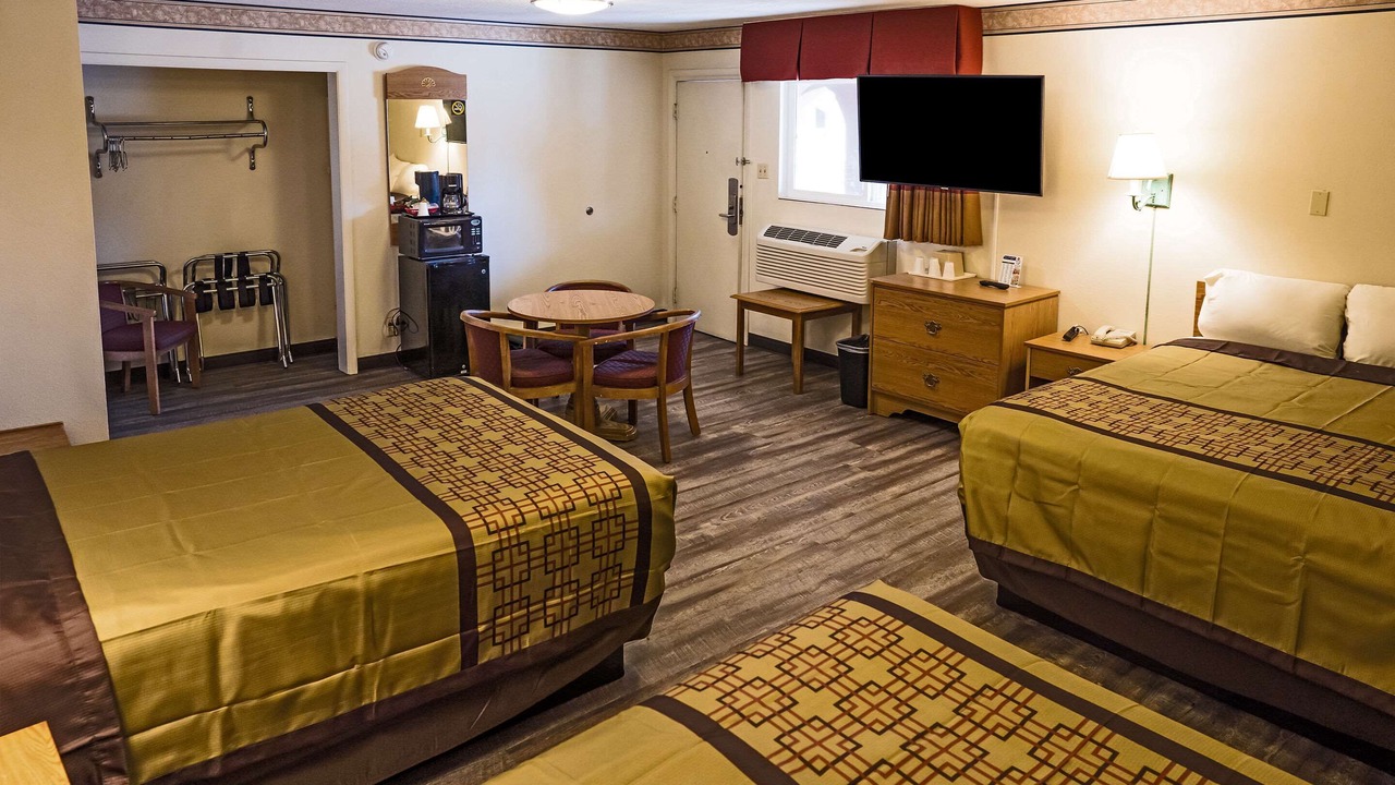 Photo of Bedroom in Huning Highland Historic District