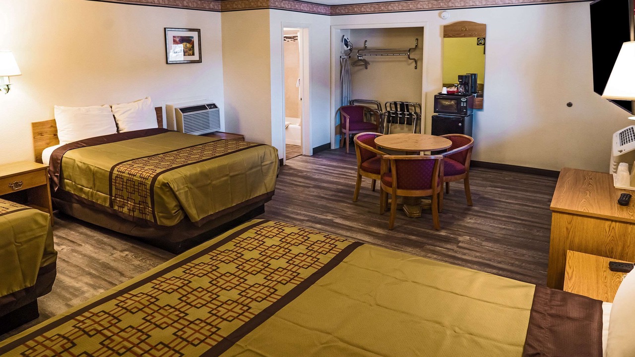 Photo of Bedroom in Huning Highland Historic District