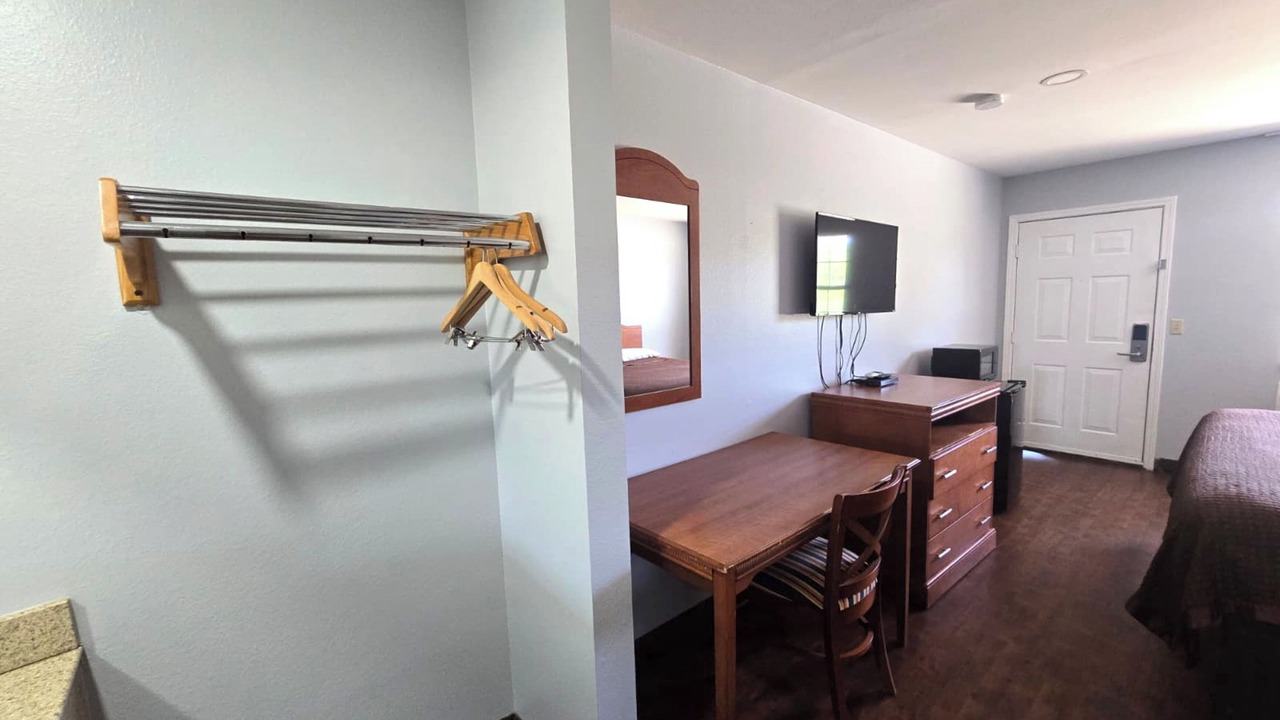 Photo of Bedroom in Checotah