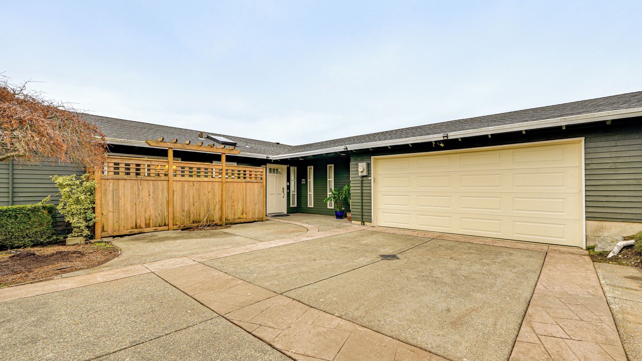 Photo of Others in Federal Way
