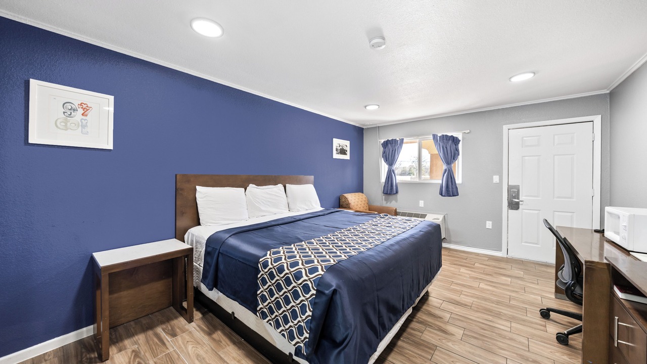 Photo of Bedroom in Cleburne
