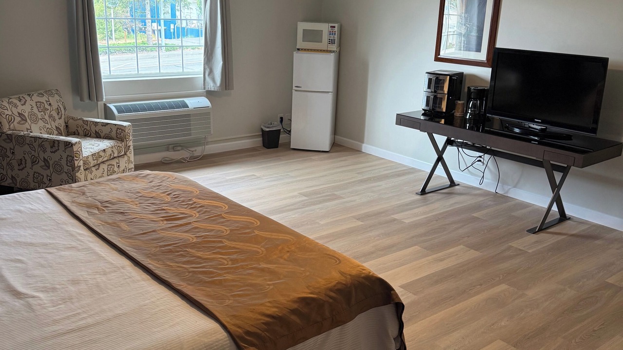 Photo of Bedroom in West Hills