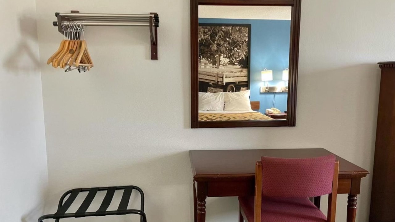 Photo of Livingroom in Lamoni