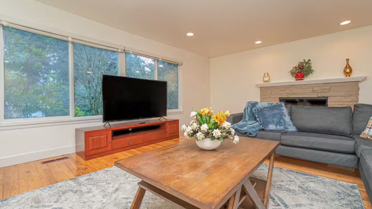 Photo of Livingroom in Mercer Island
