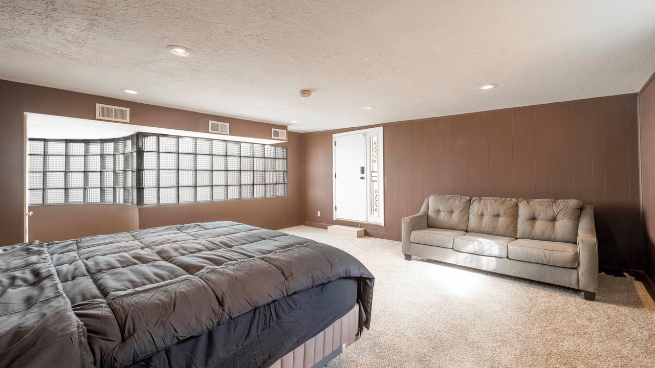 Photo of Bedroom in Nob Hill