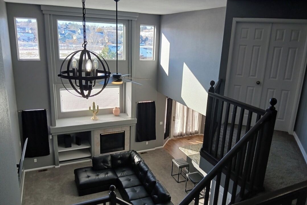 Photo of Livingroom in Aurora