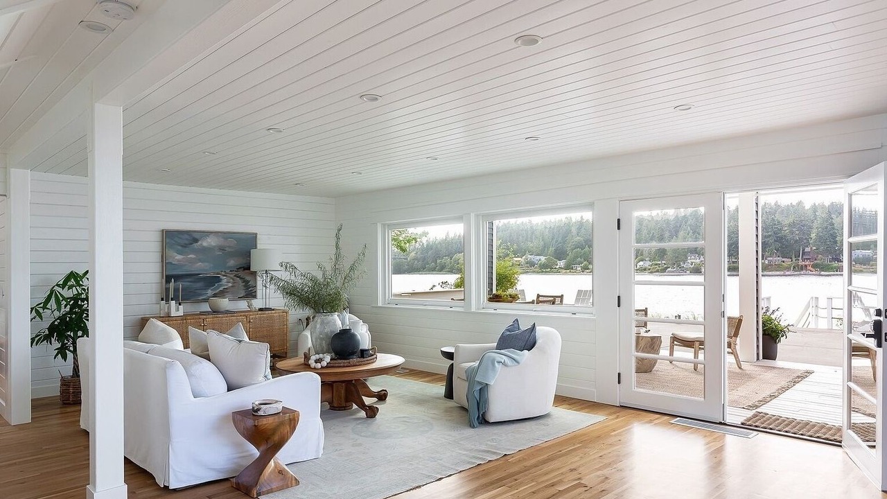 Photo of Livingroom in Suquamish