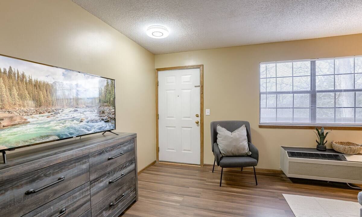 Photo of Livingroom in Mount Moriah