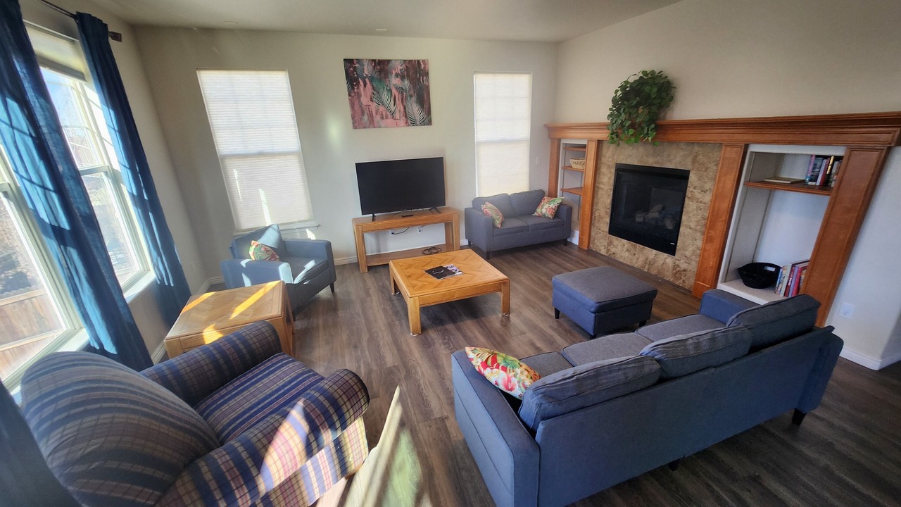 Photo of Livingroom in Aurora