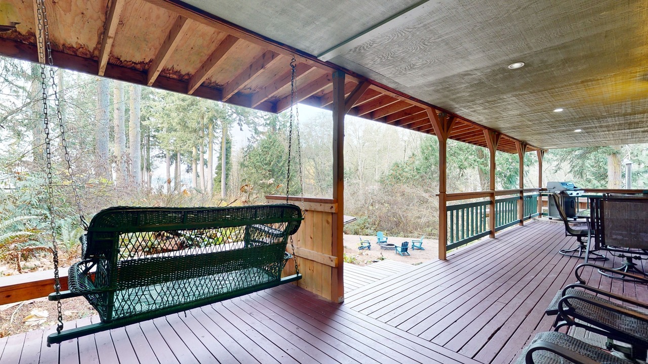 Photo of Patio Balcony in Hansville