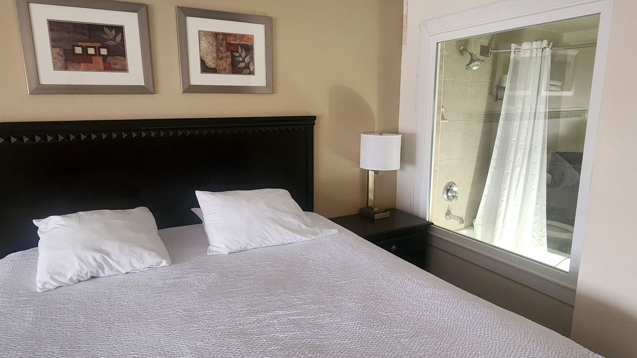 Photo of Bedroom in Roswell