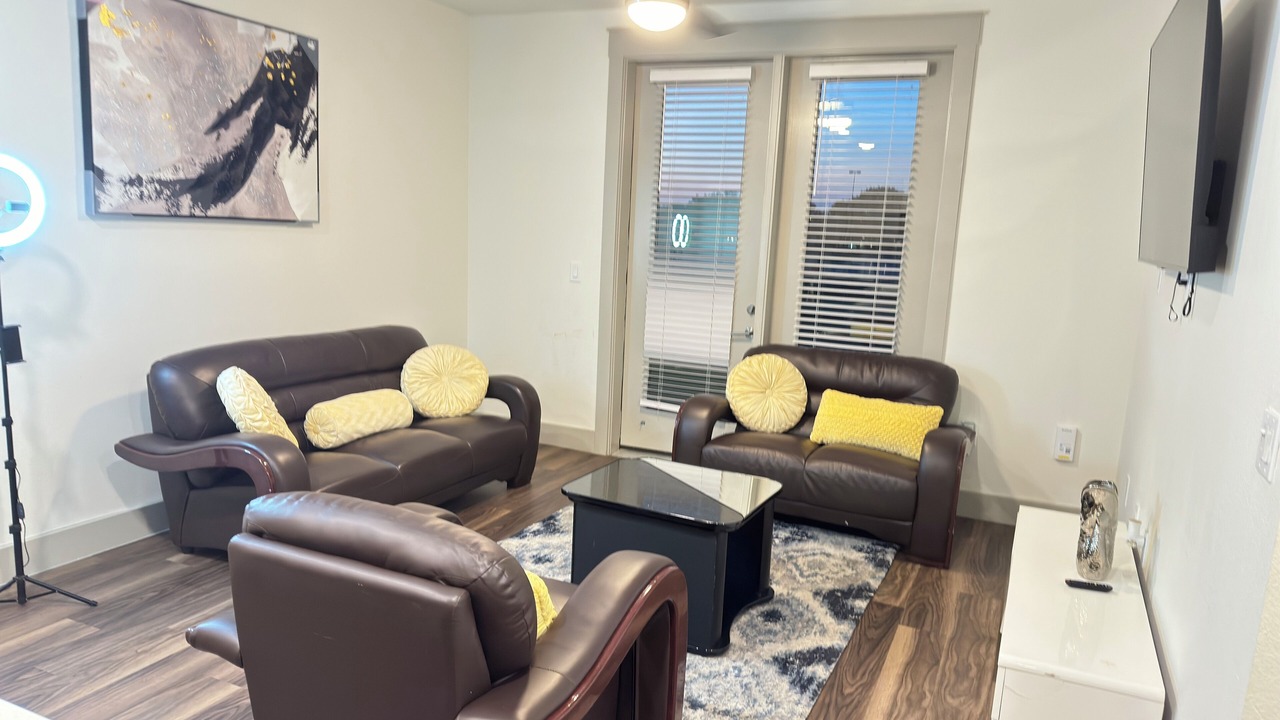 Photo of Livingroom in Farmers Branch