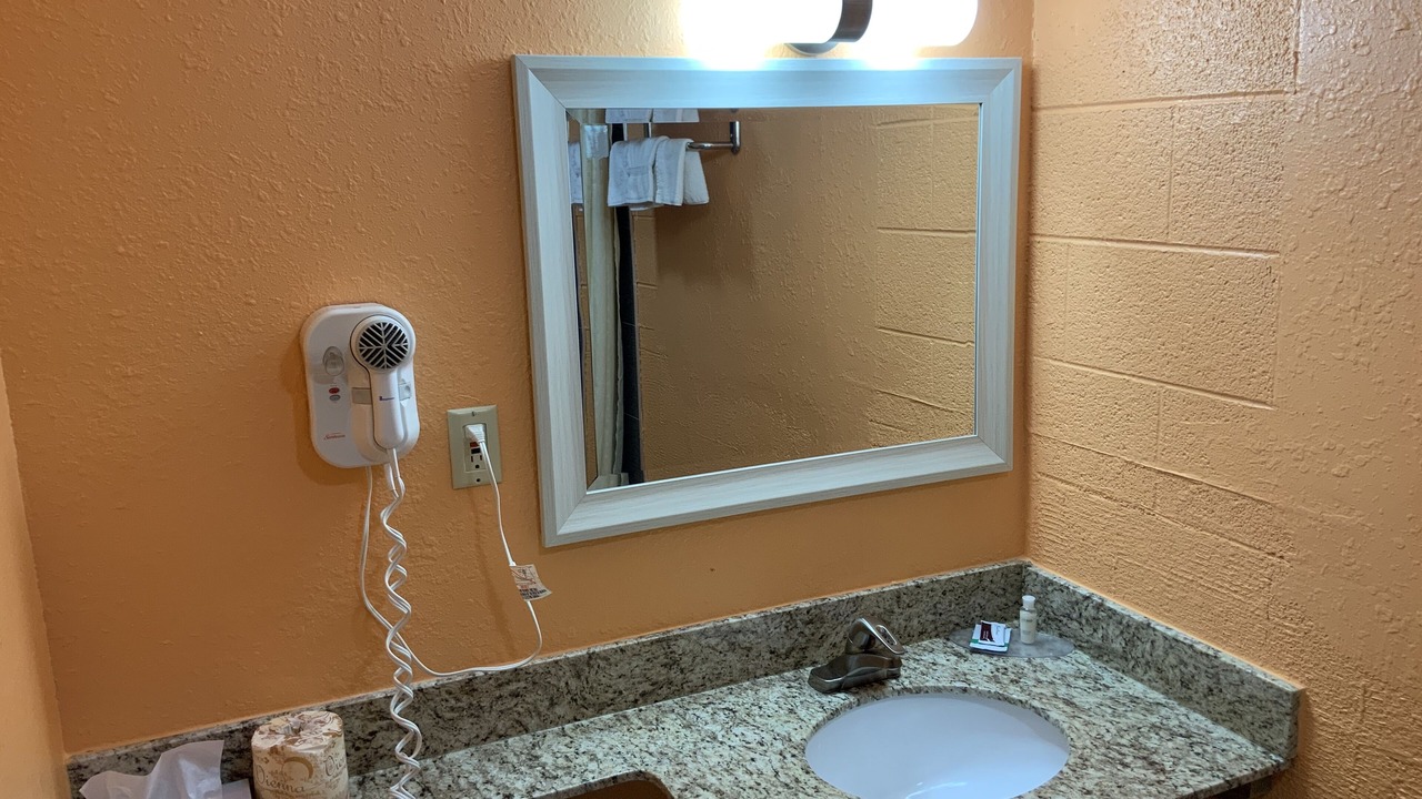 Photo of Bathroom in Oberlin