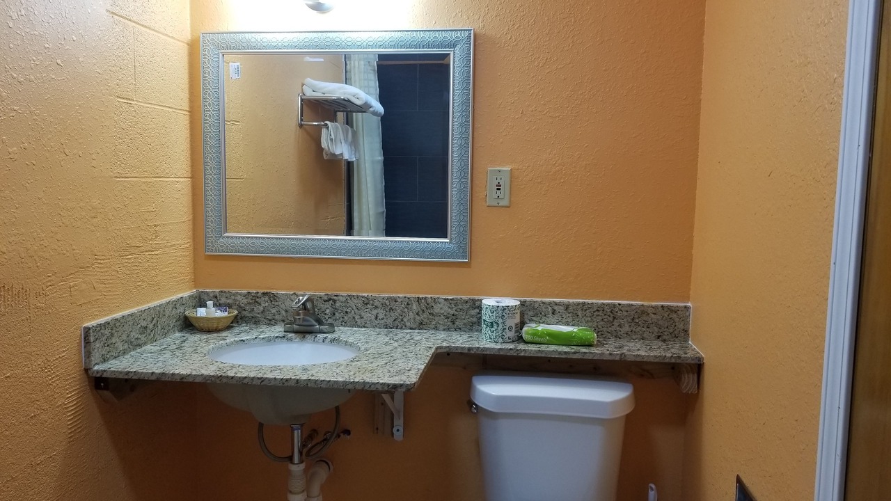 Photo of Bathroom in Oberlin