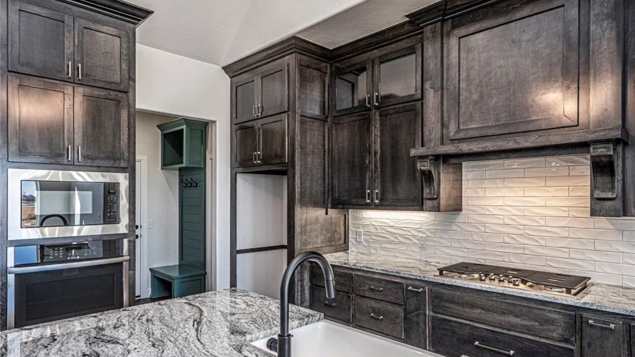 Photo of Kitchen in Mustang