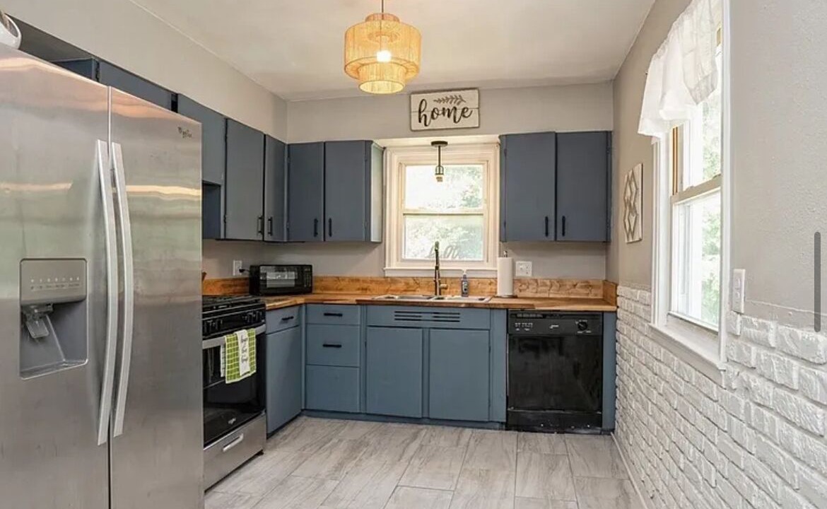 Photo of Kitchen in Greater South Side