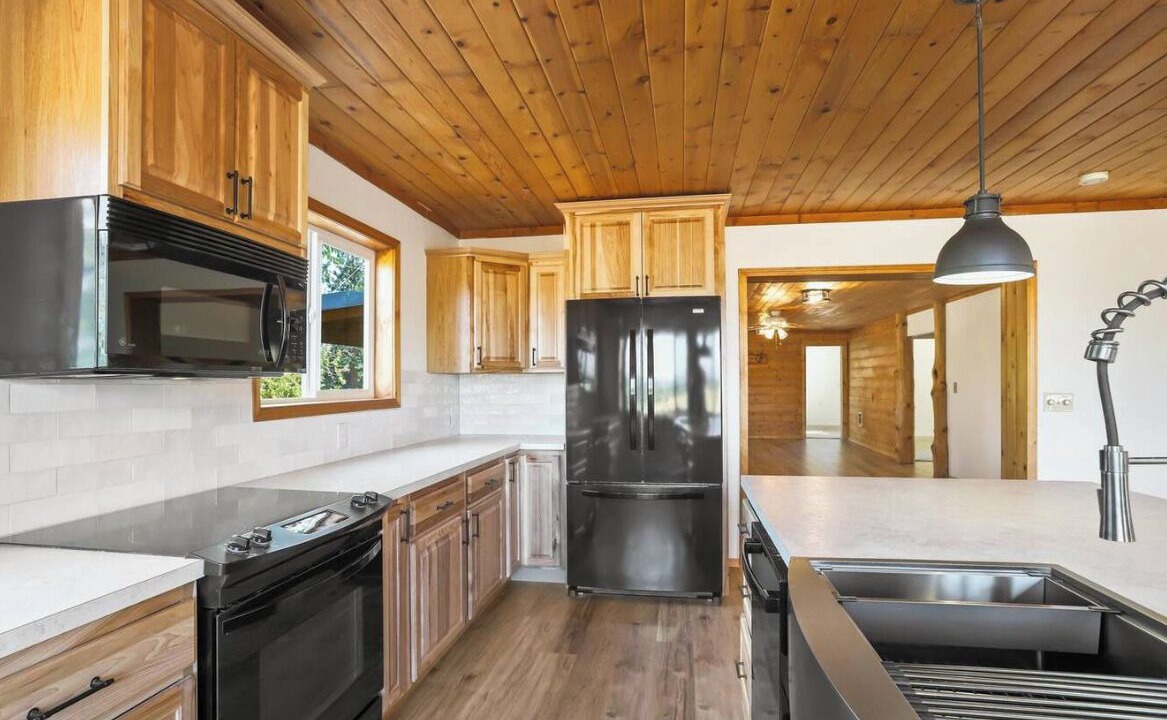 Photo of Kitchen in Wasco County