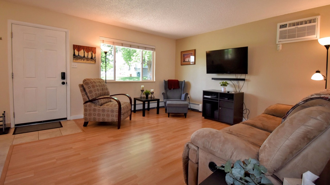 Photo of Livingroom in Lakewood