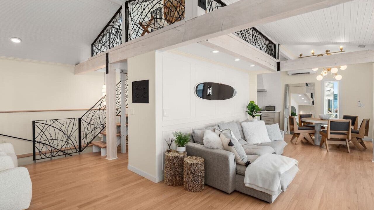 Photo of Livingroom in West Seattle