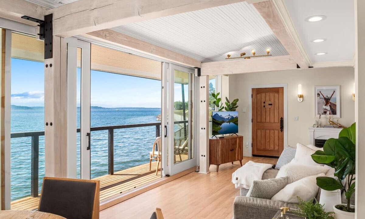 Photo of Livingroom in West Seattle