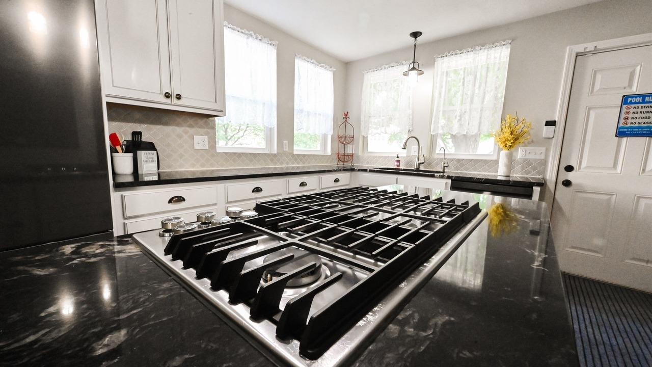 Photo of Kitchen in Near South