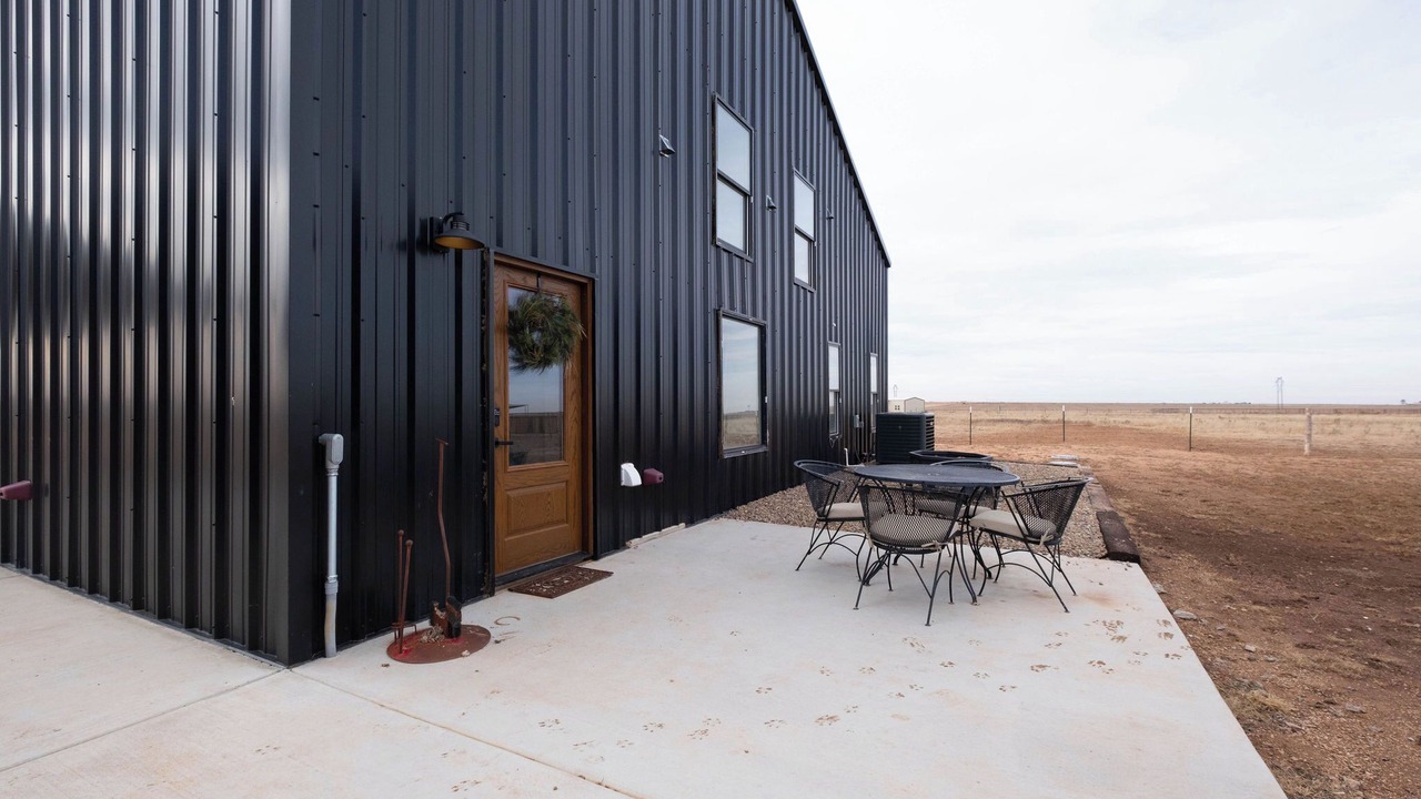 Photo of Outdoor in Dawn