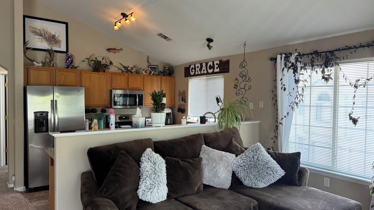 Photo of Livingroom in Thornton