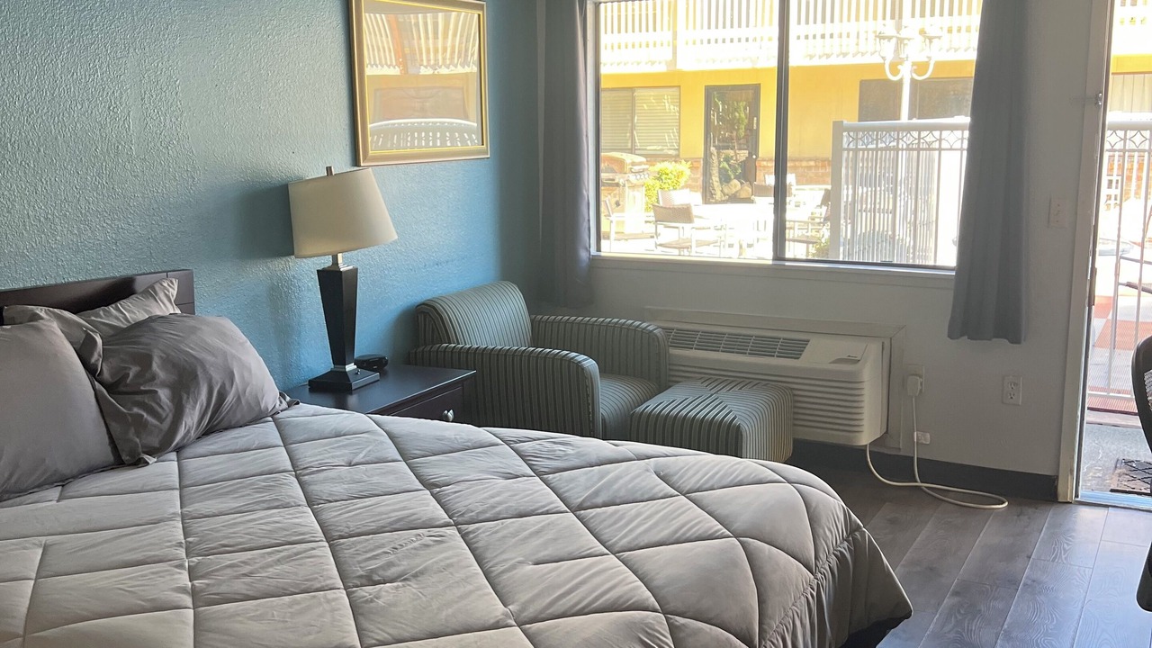 Photo of Bedroom in Tukwila