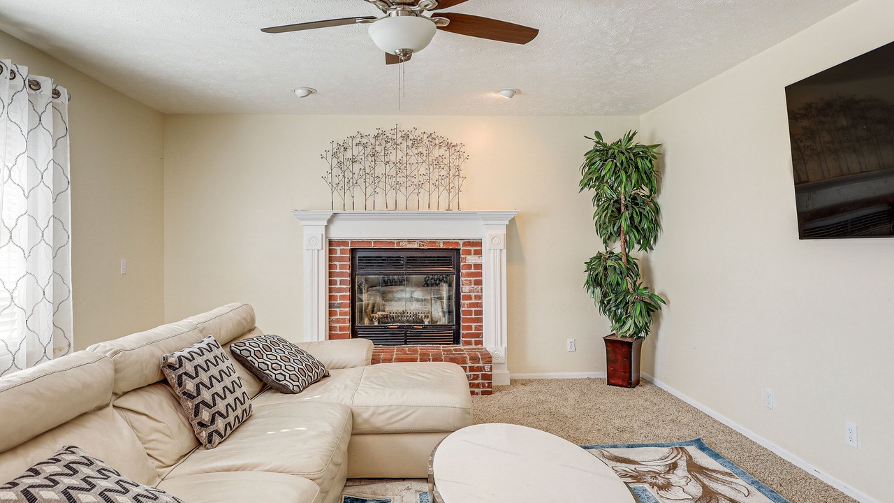 Photo of Livingroom in Lincoln