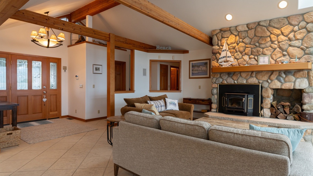 Photo of Livingroom in Kingston