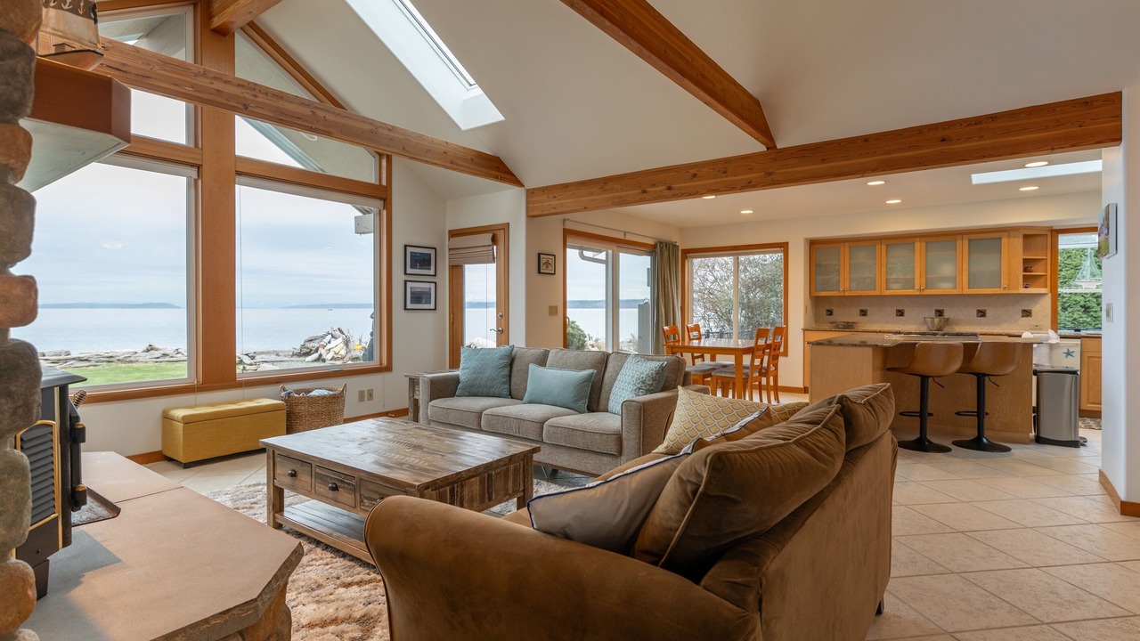 Photo of Livingroom in Kingston